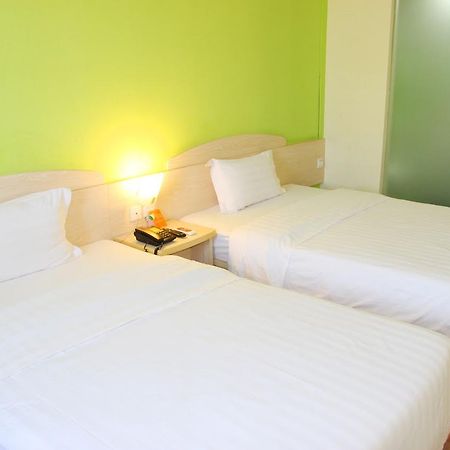 7Days Inn Shenzhen Airport New Terminal Екстер'єр фото